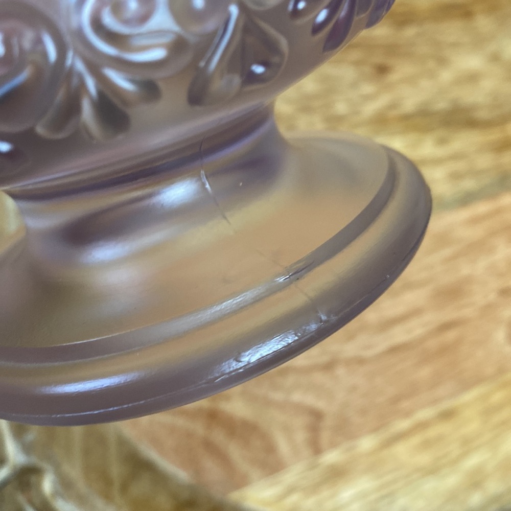 FENTON FROSTED PINK LAVENDER WOODLAND HURRICANE EUC - Picture 12 of 16